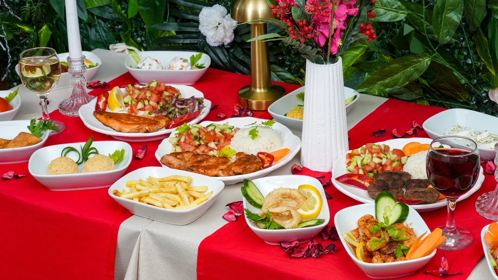 cruise-on-bosphorus-dinner-cruise (19)