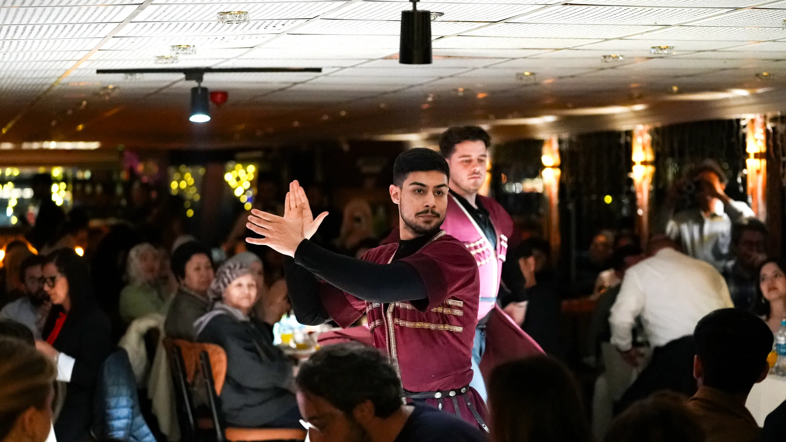 cruise-on-bosphorus-dinner-cruise (21)