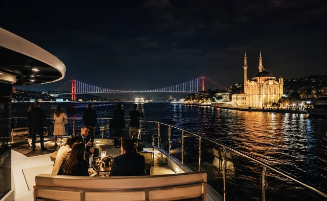 Bosphorus night cruise in Istanbul gallery image 10